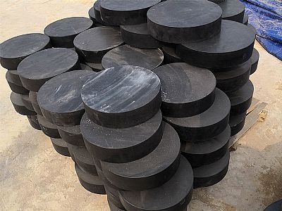 黄岛区板式橡胶支座由若干层橡胶片与薄钢板经加压硫化